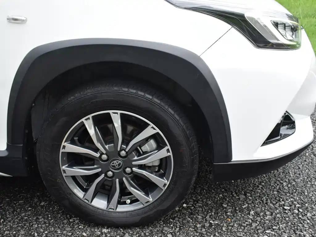 YARiS L Zhixuan 2022 Zhixuan X 1.5L CVT luxury PLUS version купить на сайте DeffCars