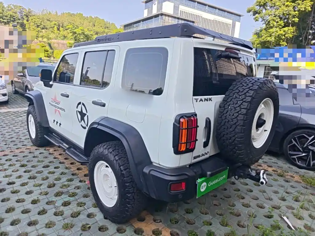 TANK 300 2023 2.0T Tieqi 02 купить на сайте DeffCars