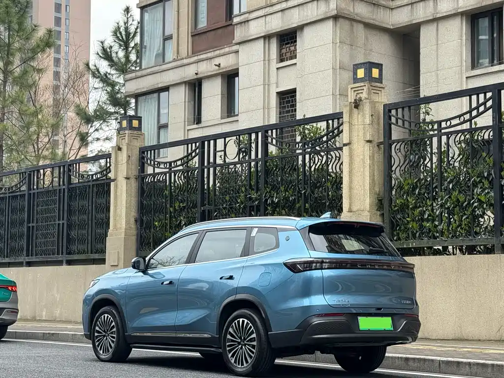 Tiggo 8 PLUS C-DM 2025 model 1.5T 116km premium type 5 seats купить на сайте DeffCars