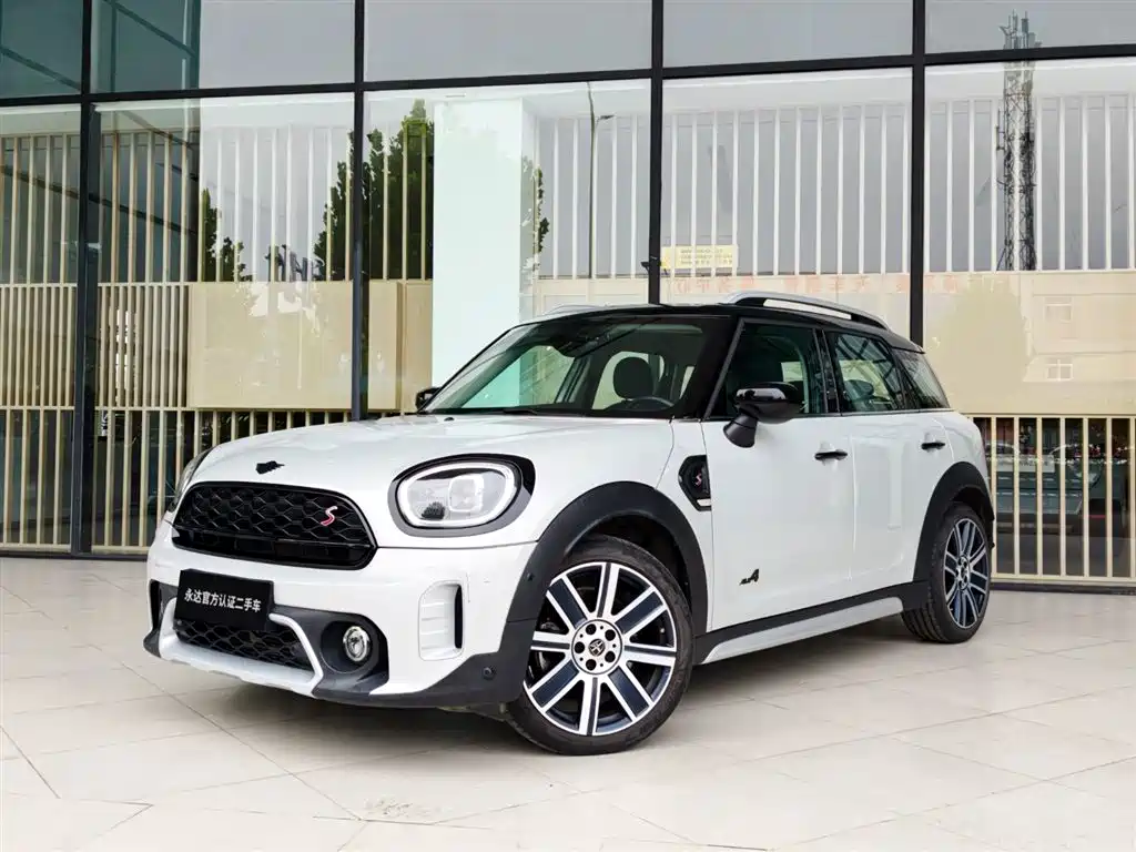Countryman 2023 2.0T Cooper S ALL4 connoisseur купить на сайте DeffCars