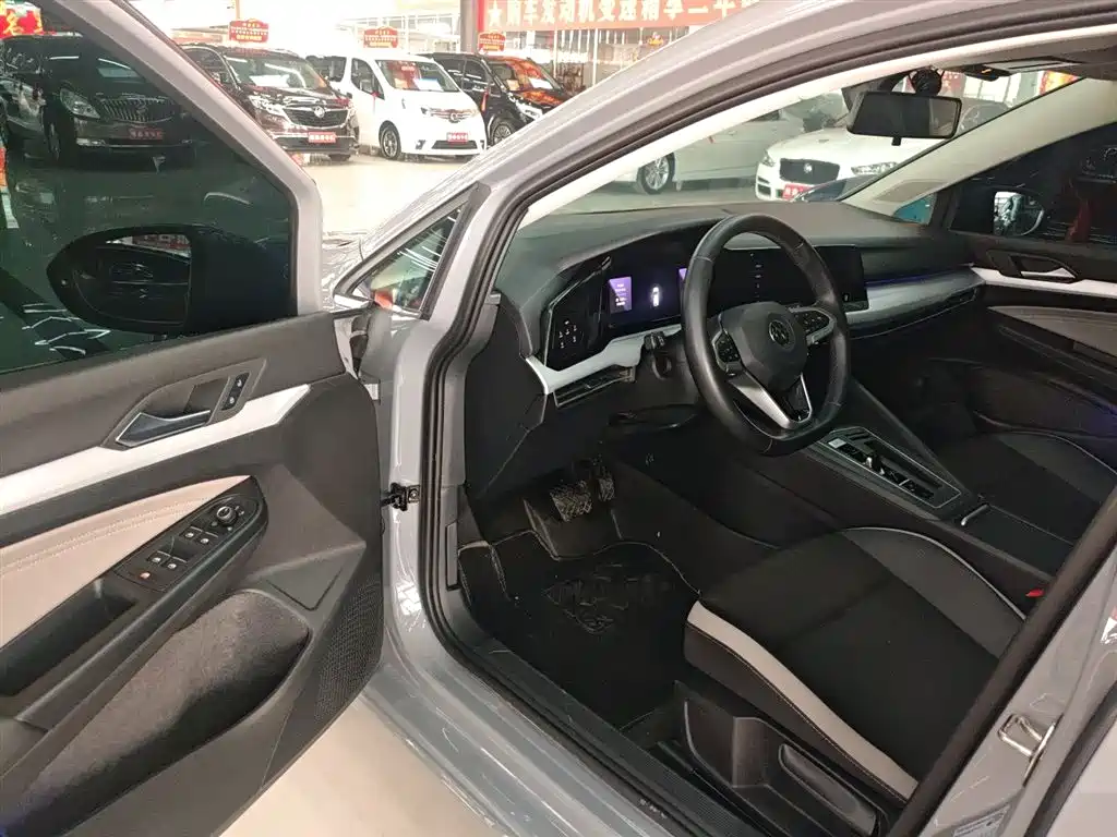 Golf 2023 facelift 280TSI DSG Pro купить на сайте DeffCars