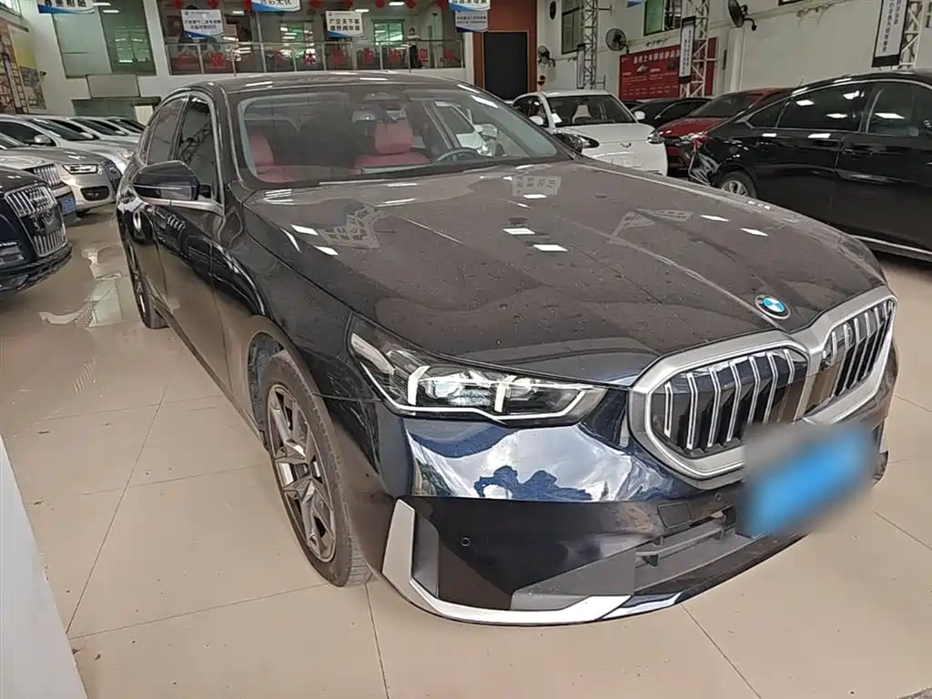 BMW 5 Series 2024 530Li Leading Luxury Package купить на сайте DeffCars
