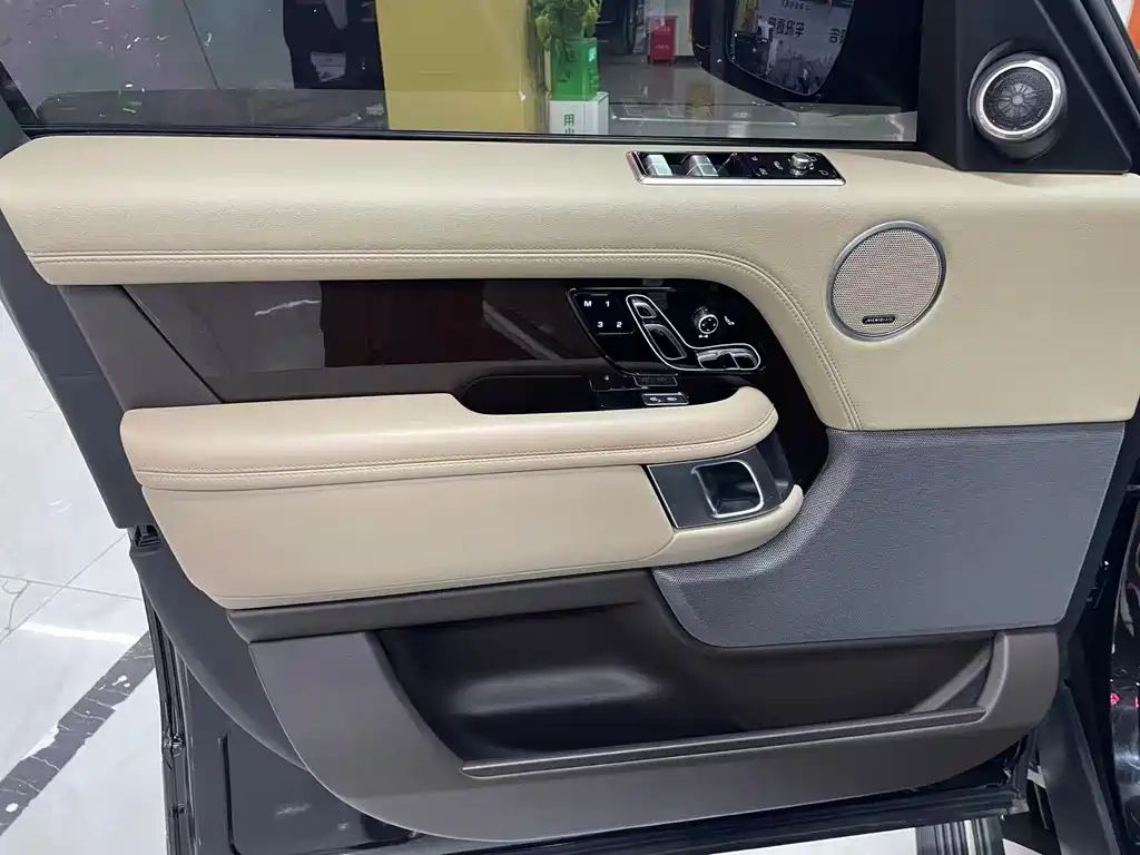 Range Rover 2020 3.0 L6 Legend Extended Edition купить на сайте DeffCars