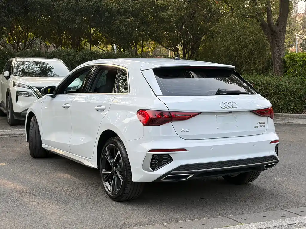 Audi A3 2024 Sportback 35 TFSI stylish and sporty купить на сайте DeffCars