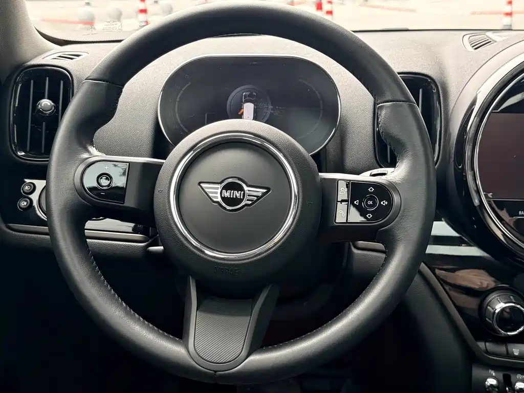MINI COUNTRYMAN 2021 1.5T COOPER ALL4 купить на сайте DeffCars
