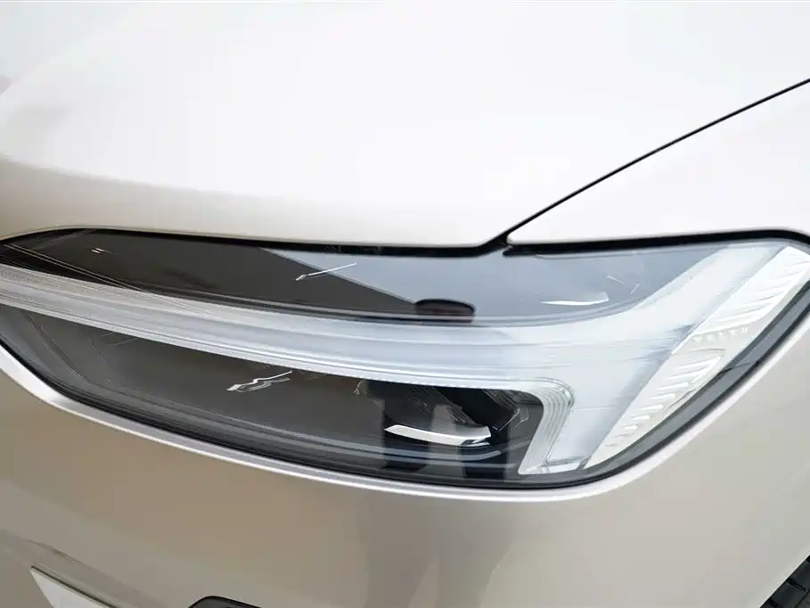 Volvo XC60 plug-in hybrid 2024 T8 plug-in hybrid long-range four-wheel drive Zhiyuan luxury version купить на сайте DeffCars