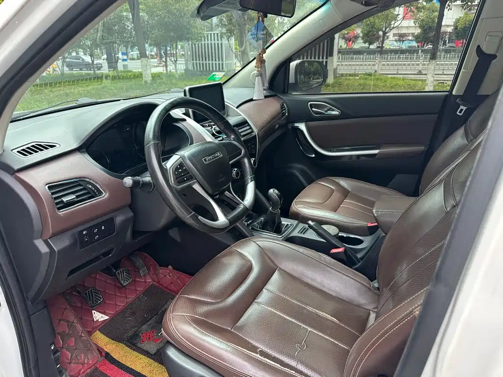 Bisu T5 2017 1.5T manual luxury model купить на сайте DeffCars