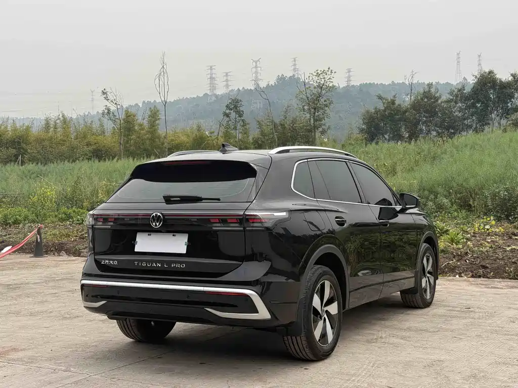 Tiguan L 2024 PRO 330TSI 2WD Smart Travel Edition купить на сайте DeffCars