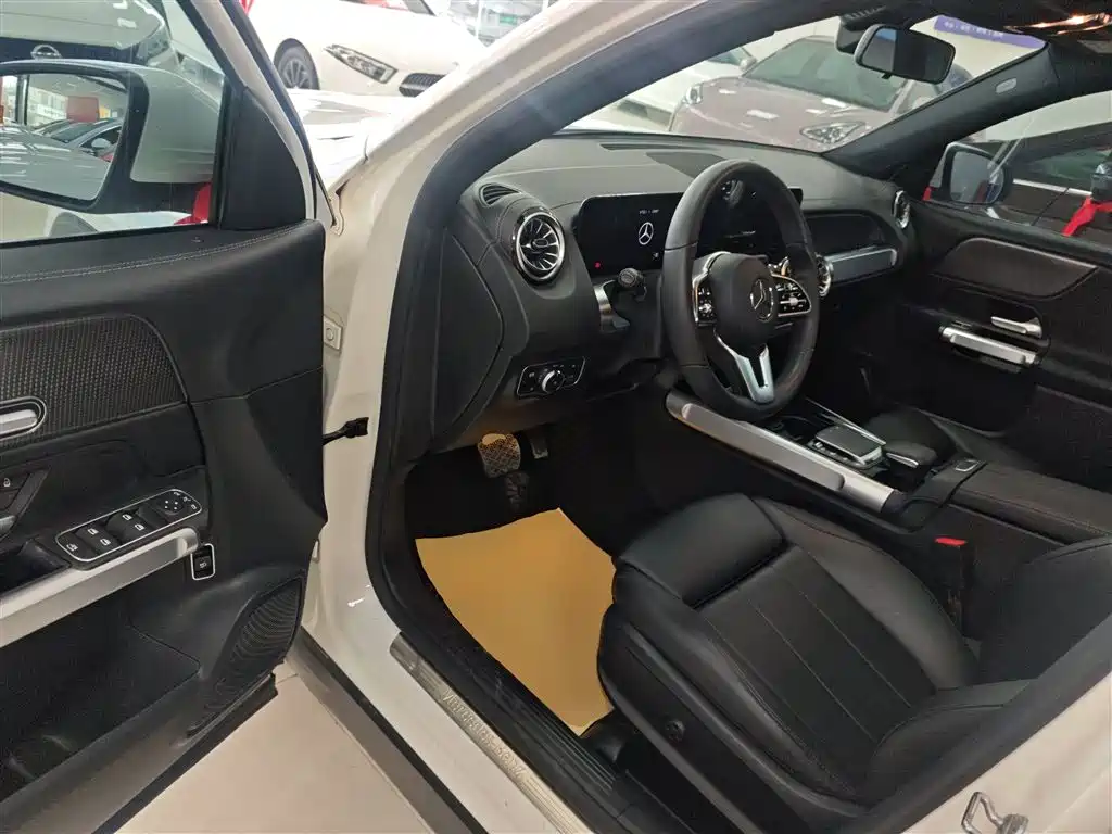 Mercedes-Benz GLB 2021 GLB 200 Dynamic купить на сайте DeffCars