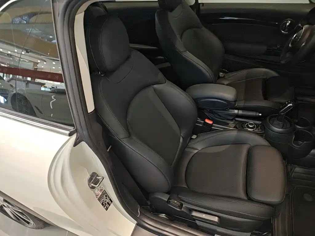 Mini 2023 1.5T Cooper Artist купить на сайте DeffCars