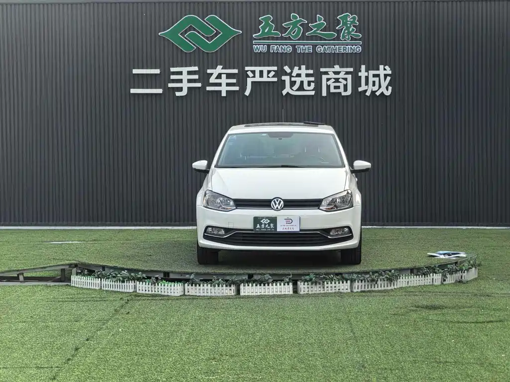 Polo 2016 1.6L automatic comfort model купить на сайте DeffCars