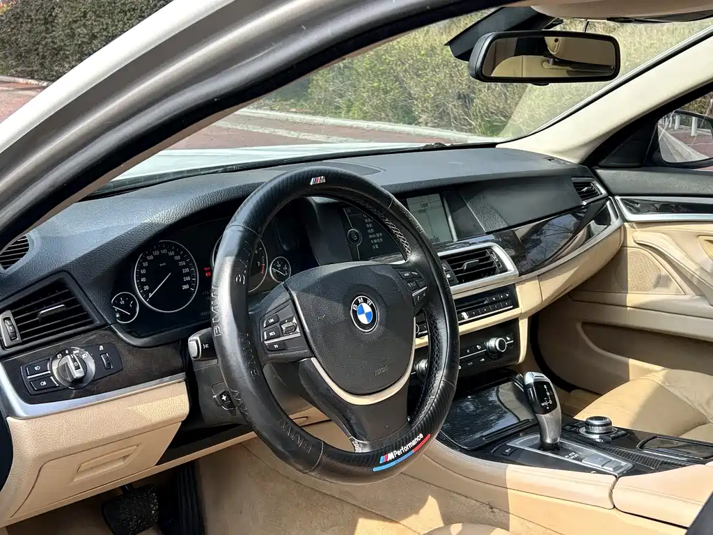 BMW 5 Series 2012款 523Li 领先型 купить на сайте DeffCars