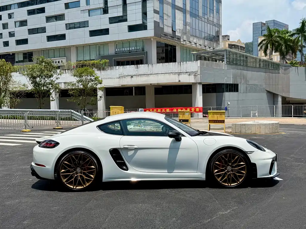Porsche 718 2018 Cayman 2.0T купить на сайте DeffCars