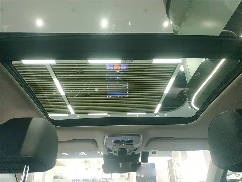 Hongqi H5 2023 2.0T Automatic Intelligent Connected Flag Edition купить на сайте DeffCars