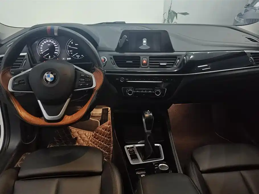 BMW 1 Series 2018 118i Sports купить на сайте DeffCars