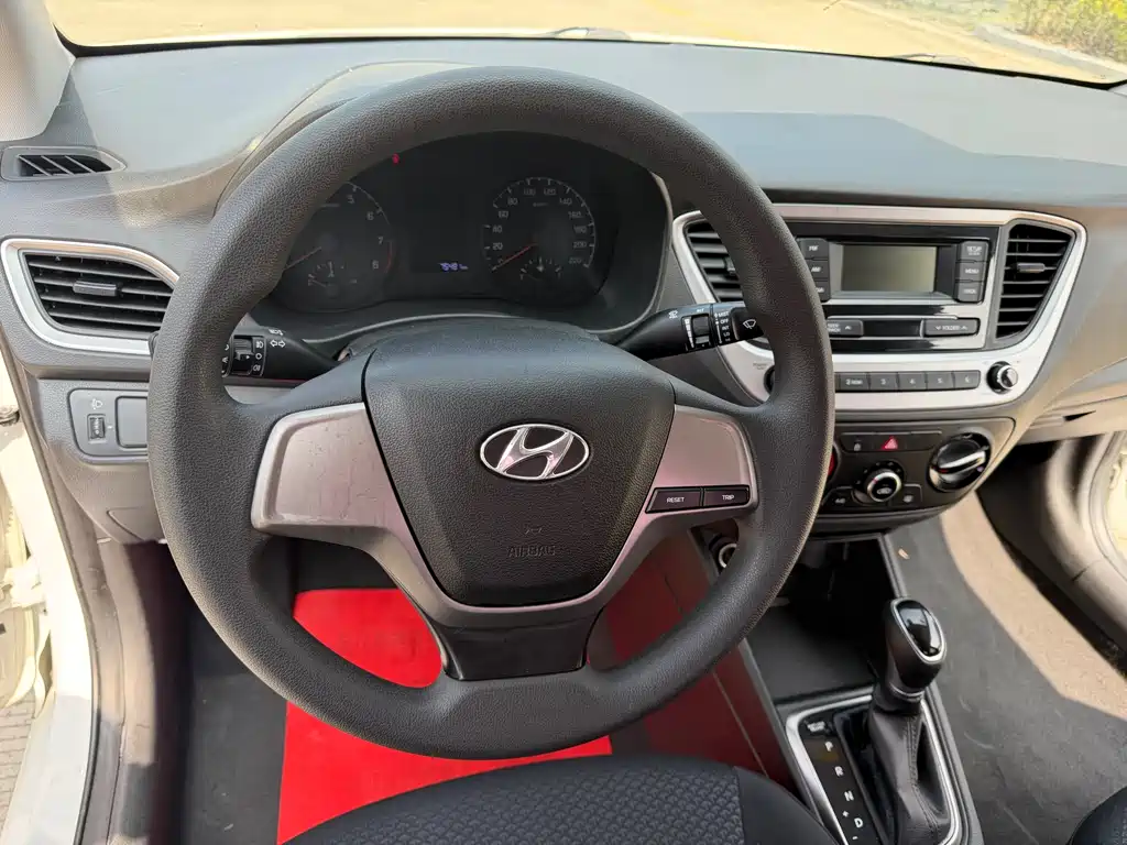 Yuena 2016 1.4L automatic cool version GLS купить на сайте DeffCars