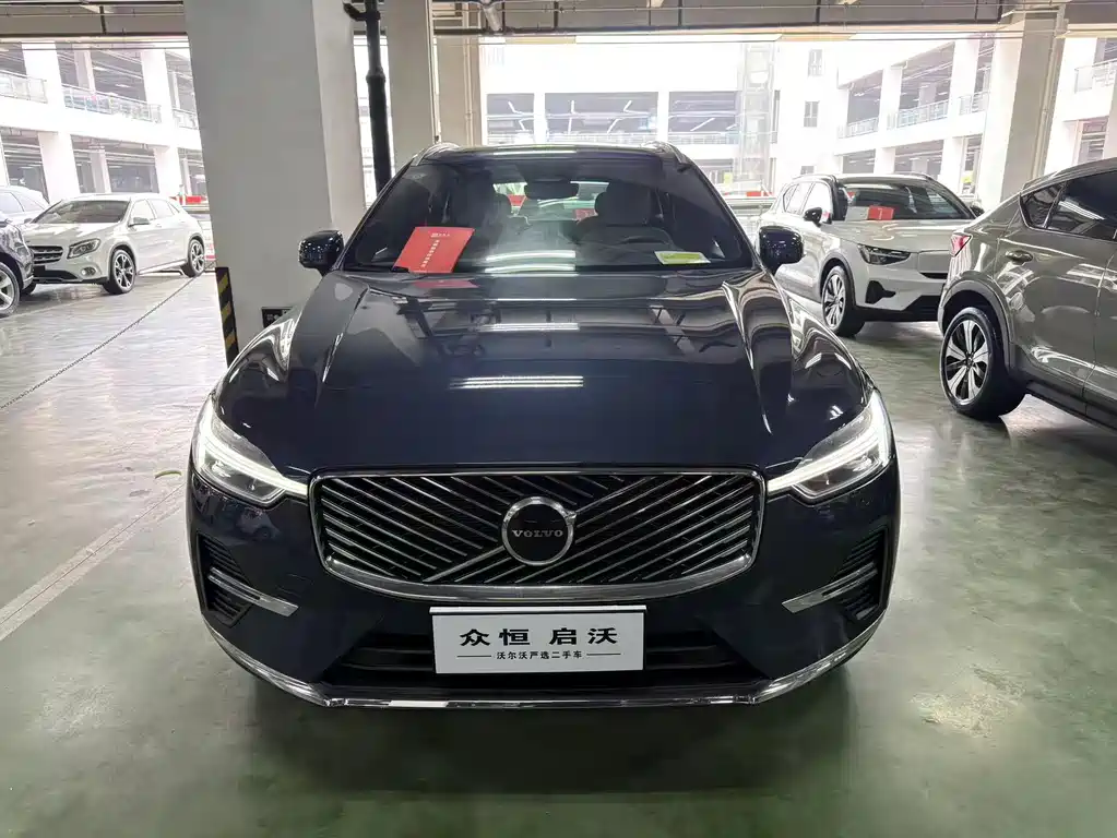 Volvo XC60 2026 B5 four-wheel drive Zhiyi Luxury Edition купить на сайте DeffCars