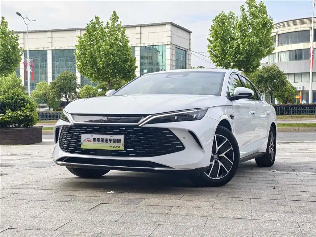 Qin L 2025 DM-i Smart Driving Edition 120KM Transcendent Type купить на сайте DeffCars