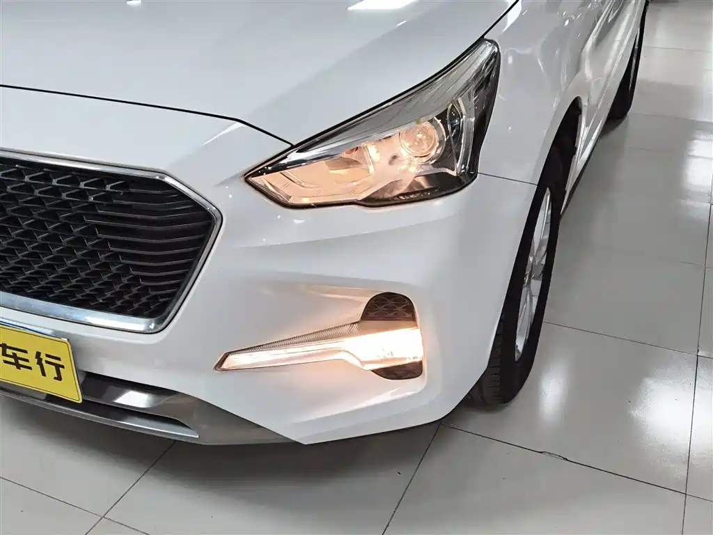 Haval M6 2017 1.5T manual two-wheel drive elite model купить на сайте DeffCars