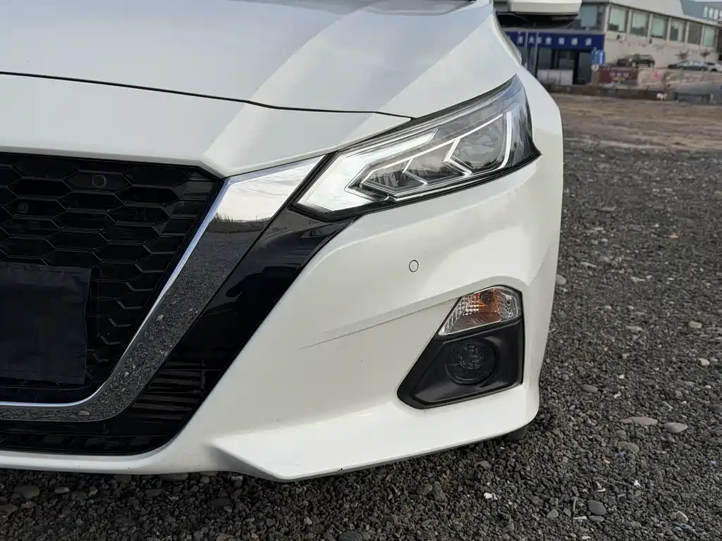 Teana 2021 2.0L XL Upper AD1 Smart Travel Pilot Edition купить на сайте DeffCars