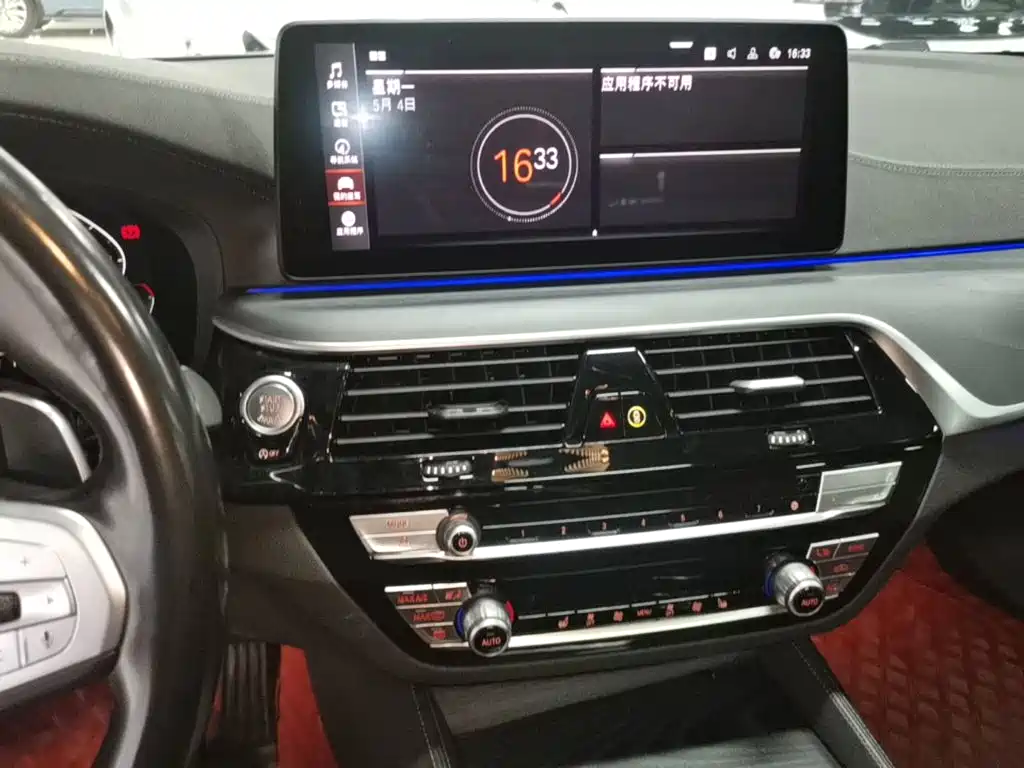 BMW 5 Series 2022 facelift 2 530Li leading M sports package купить на сайте DeffCars