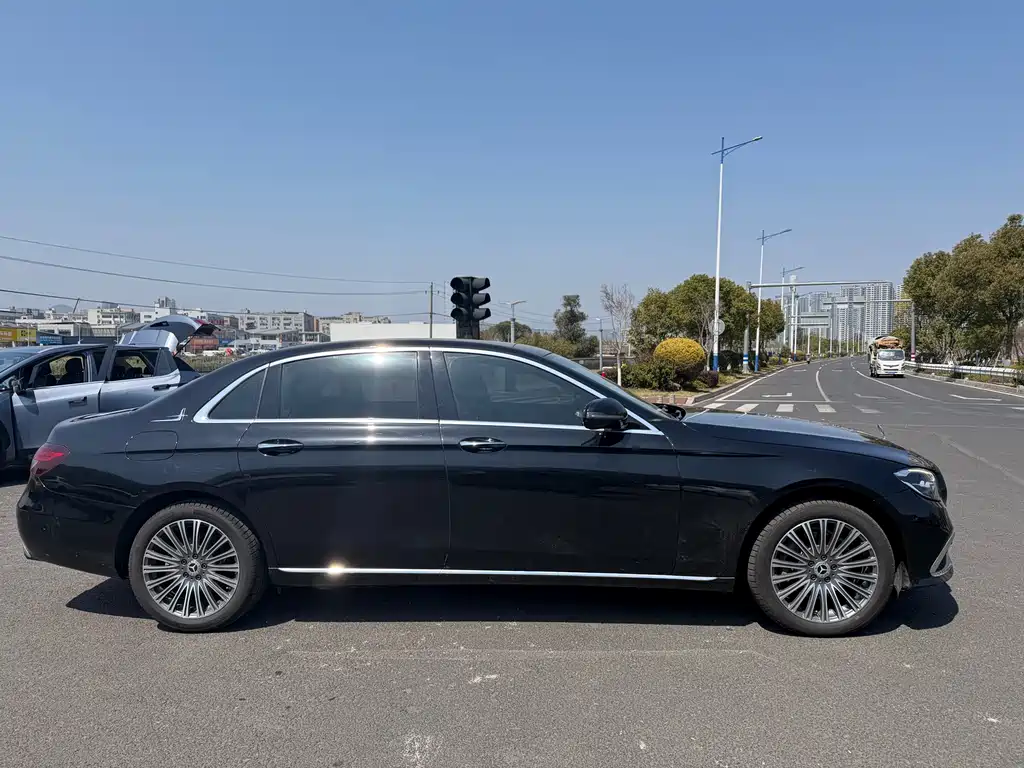 Mercedes-Benz E-Class 2022 E 260 L Sports купить на сайте DeffCars