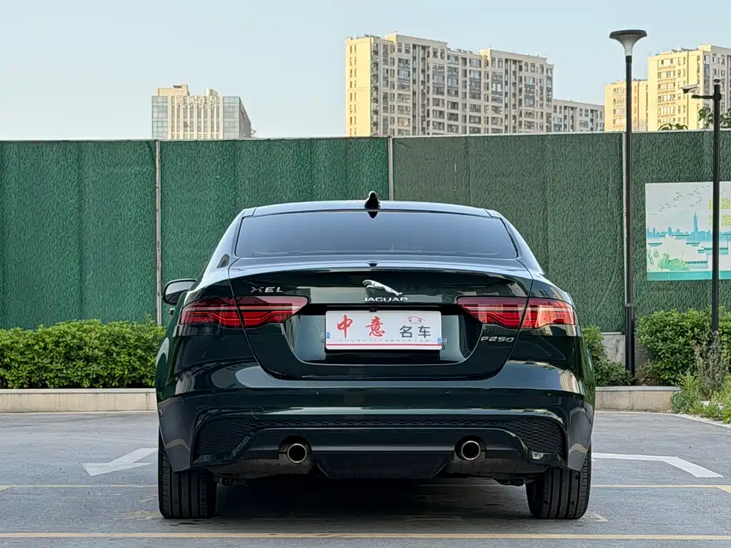 Jaguar XEL 2021 2.0T 250PS R-DYNAMIC SE Technology Sports Edition купить на сайте DeffCars