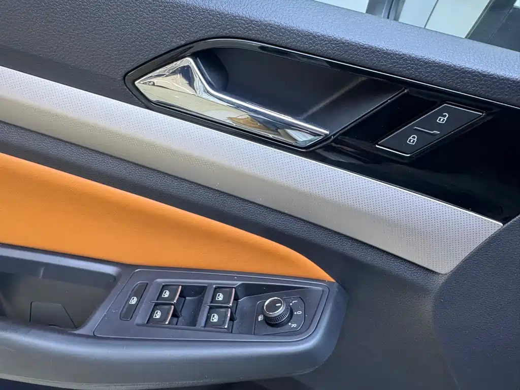 Bora 2023 200TSI DSG Yuexing Edition купить на сайте DeffCars