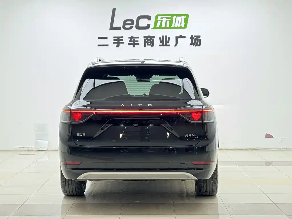 Wenjie M9 2024 extended range Max version 42kWh 6-seater version купить на сайте DeffCars