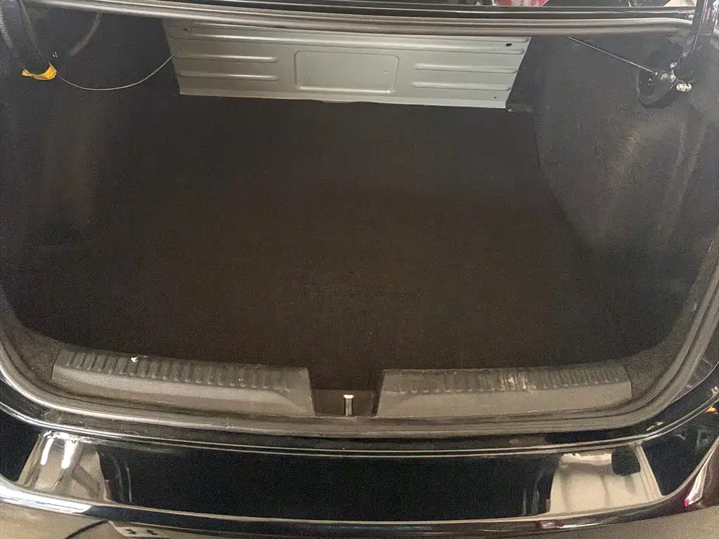 Jetta 2015 Edition 1.6L Manual Comfort купить на сайте DeffCars