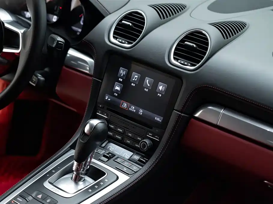 Porsche 718 2018 Cayman 2.0T купить на сайте DeffCars