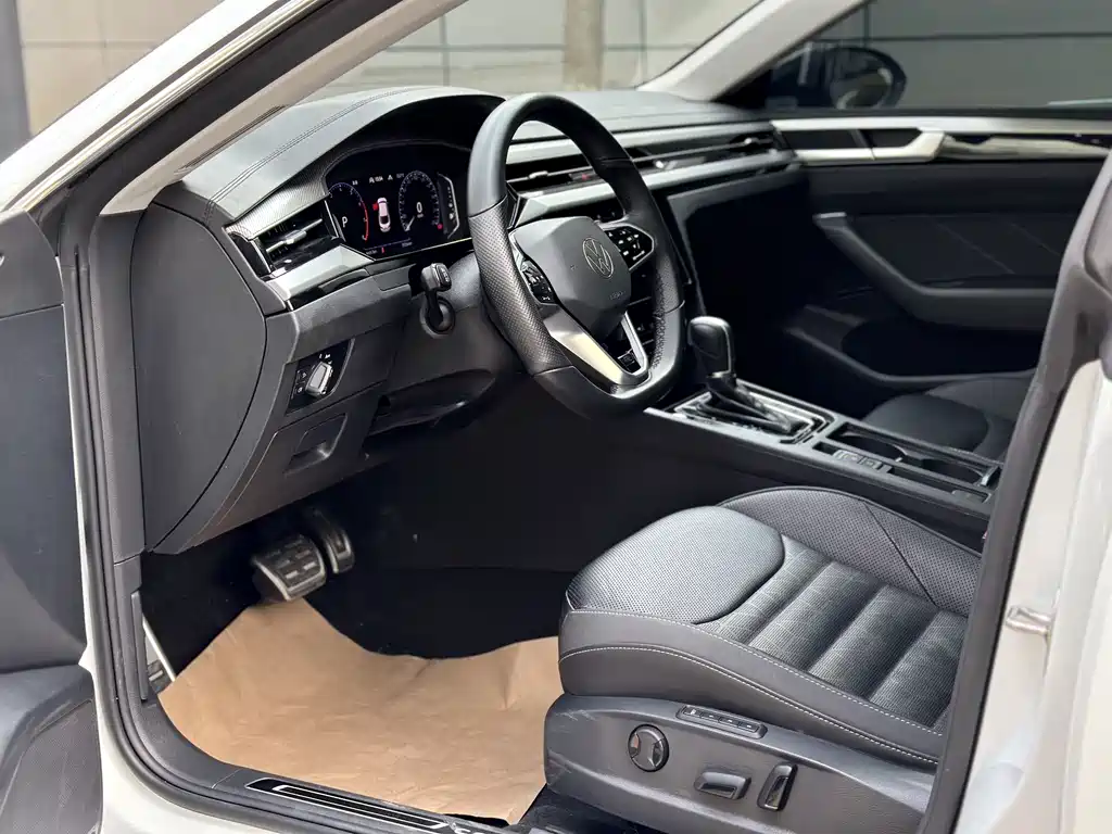 FAW-Volkswagen CC 2021 380TSI eye-catching version купить на сайте DeffCars