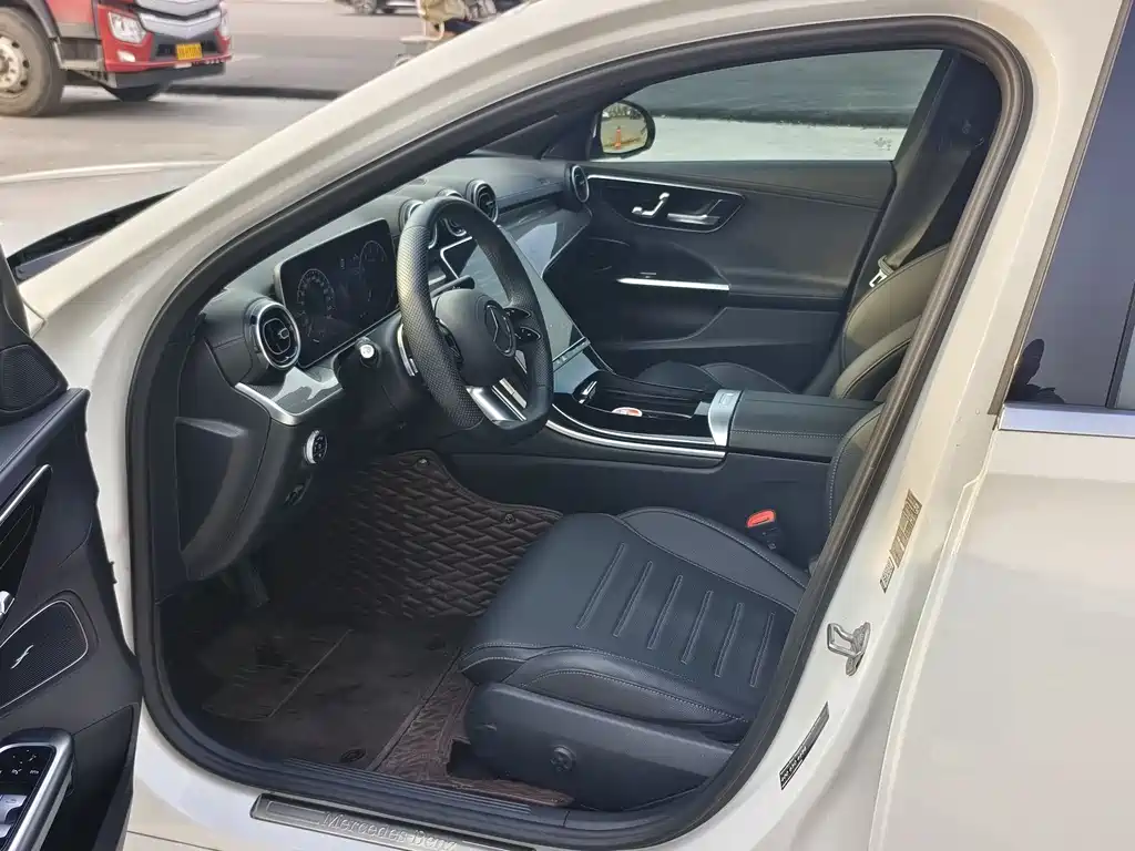 Mercedes-Benz C-Class 2024 C 200 L Sports Edition купить на сайте DeffCars