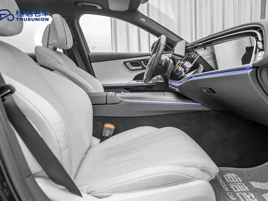 Mercedes-Benz E-Class 2024 E 300 L Luxury Model купить на сайте DeffCars