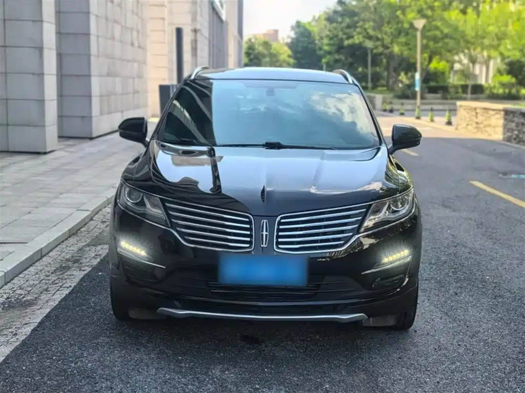 Lincoln MKC 2017 2.0T 2WD Exclusive Edition купить на сайте DeffCars