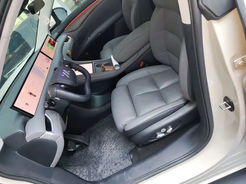 Zhiji LS6 2023 Max Standard Edition купить на сайте DeffCars