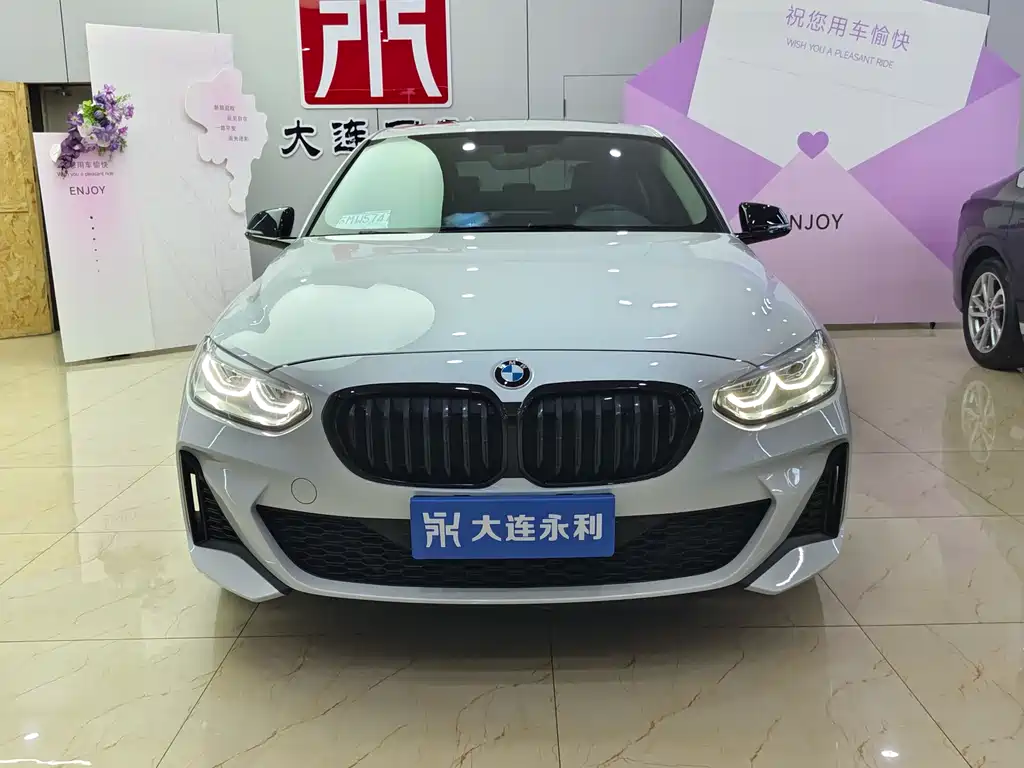 BMW 1 Series 2022 120i M Sports Night Edition купить на сайте DeffCars