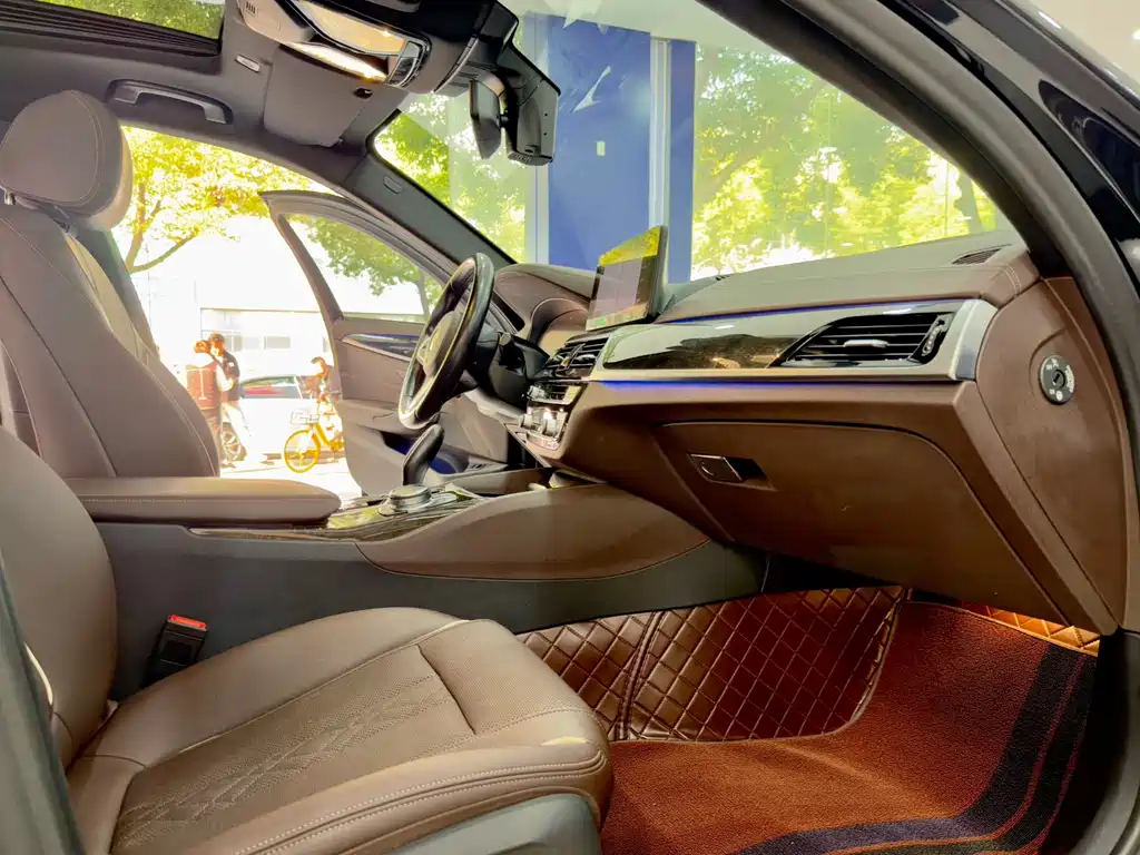 BMW 5 Series 2022 525Li M Sports Package купить на сайте DeffCars