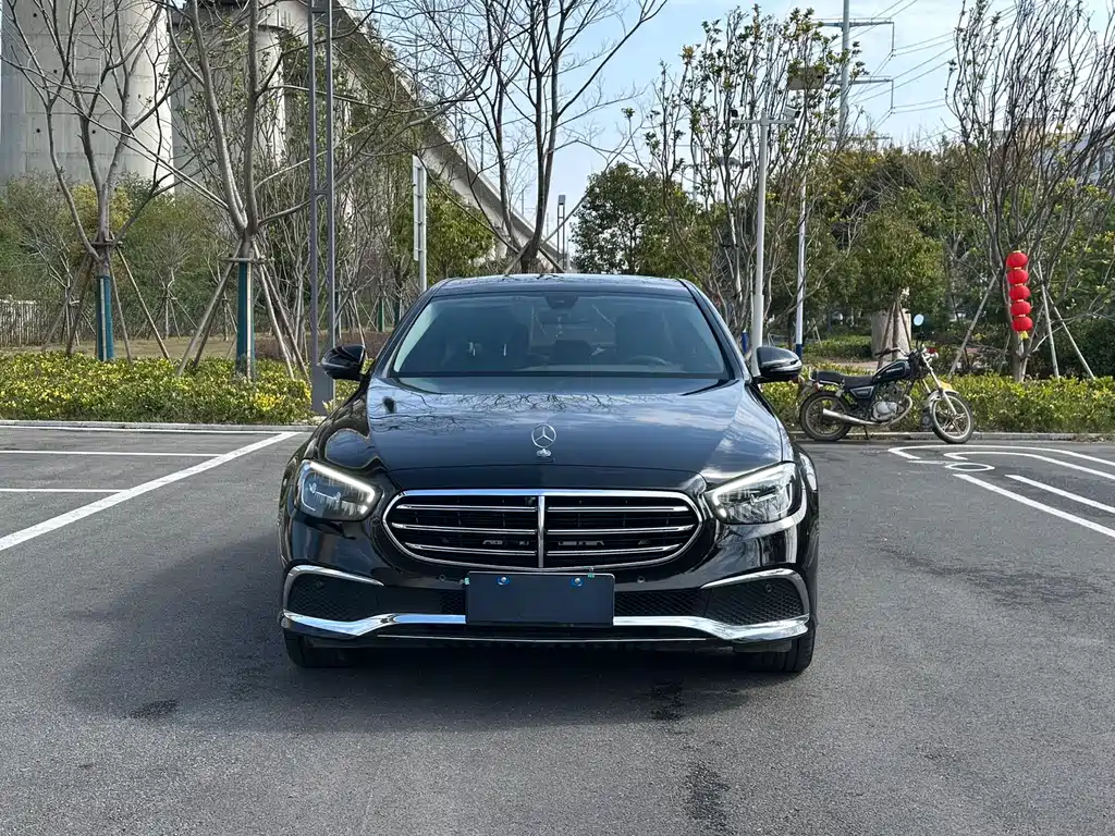 Mercedes-Benz E-Class 2023 E 300 L Fashion купить на сайте DeffCars