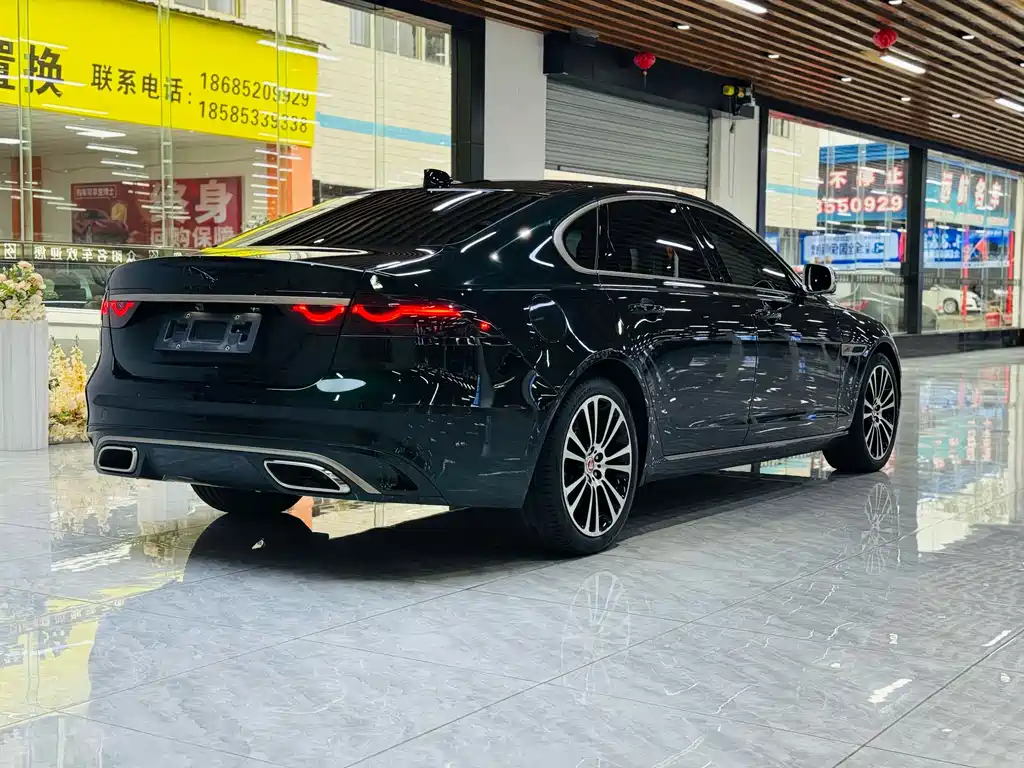Jaguar XFL 2024 2.0T P250 two-wheel drive exclusive luxury version купить на сайте DeffCars