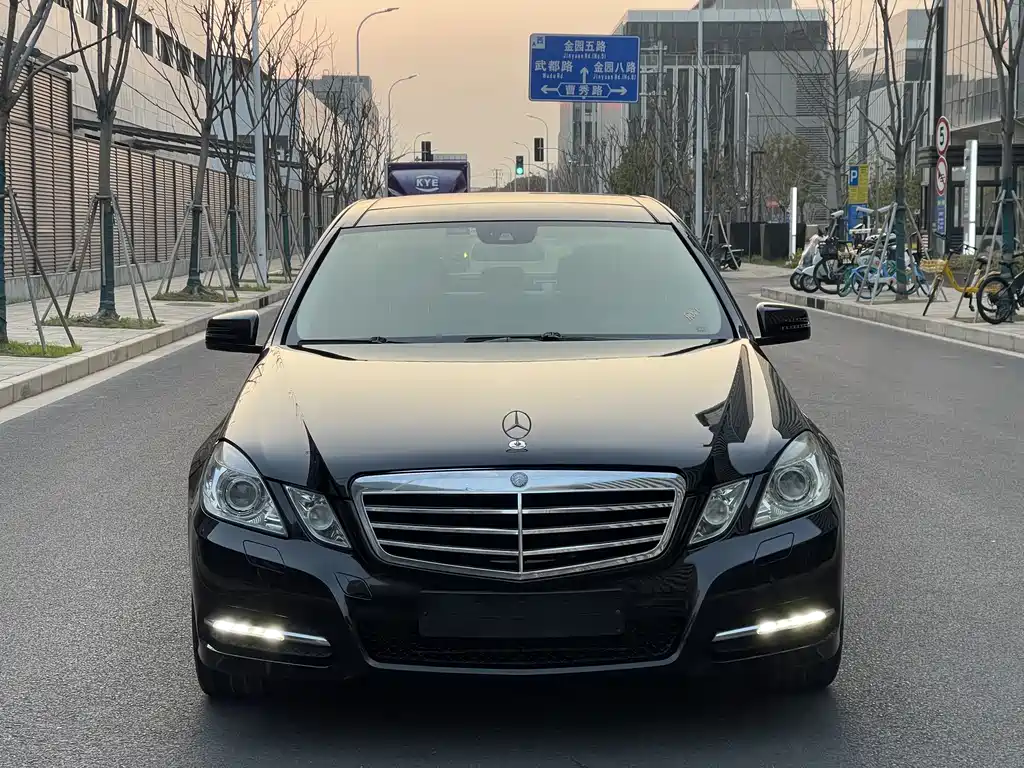 Mercedes-Benz E-Class 2011 E 300 L Fashionable and Premium Model купить на сайте DeffCars