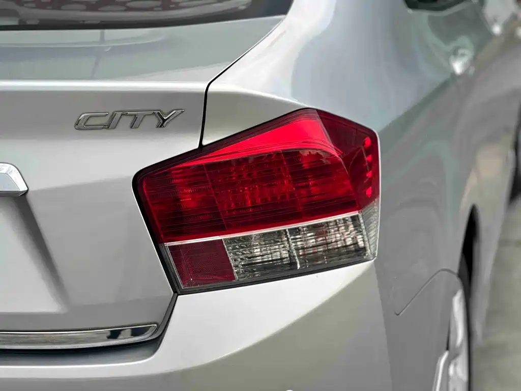 Fengfan Classic 2011 1.5L Automatic Elite Edition купить на сайте DeffCars
