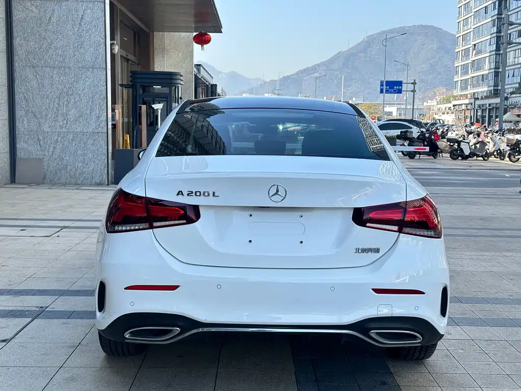 Mercedes-Benz A-Class 2021 A 200 L Sports Sedan Dynamic Type купить на сайте DeffCars