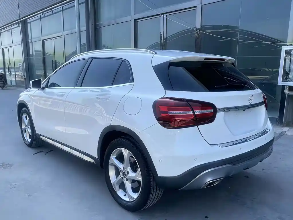 Mercedes-Benz GLA 2017 GLA 200 Dynamic купить на сайте DeffCars