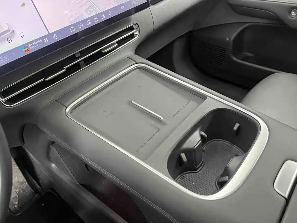 Xpeng G6 2025 model 625 long battery life Max flagship version купить на сайте DeffCars