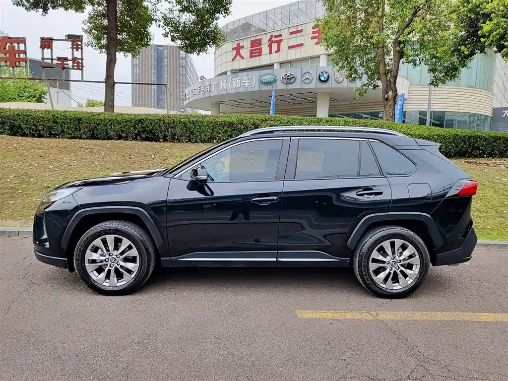 Wilanda 2023 2.0L CVT two-wheel drive leading version купить на сайте DeffCars