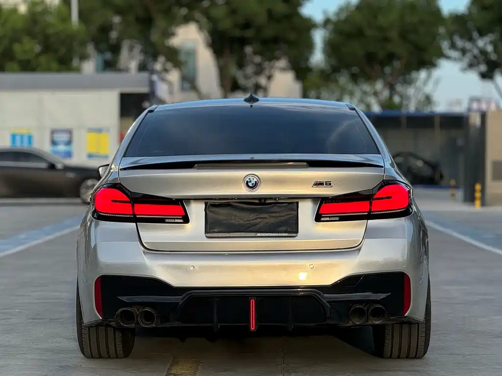 BMW 5 Series 2018 facelift 530Li leading M sports package купить на сайте DeffCars