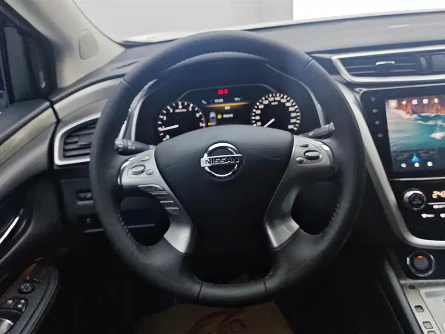 Loulan 2021 2.5L XL 2WD Intelligent Connected Deluxe Edition купить на сайте DeffCars
