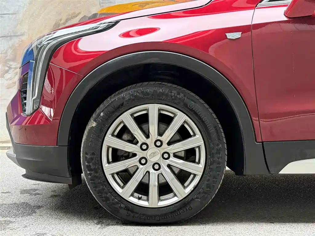 Cadillac XT4 2018 28T two-wheel drive leading model купить на сайте DeffCars
