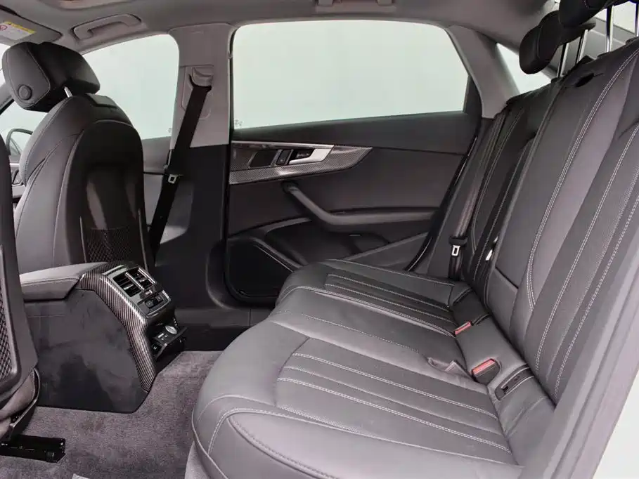 Audi A4L 2020 40 TFSI luxury and dynamic model купить на сайте DeffCars